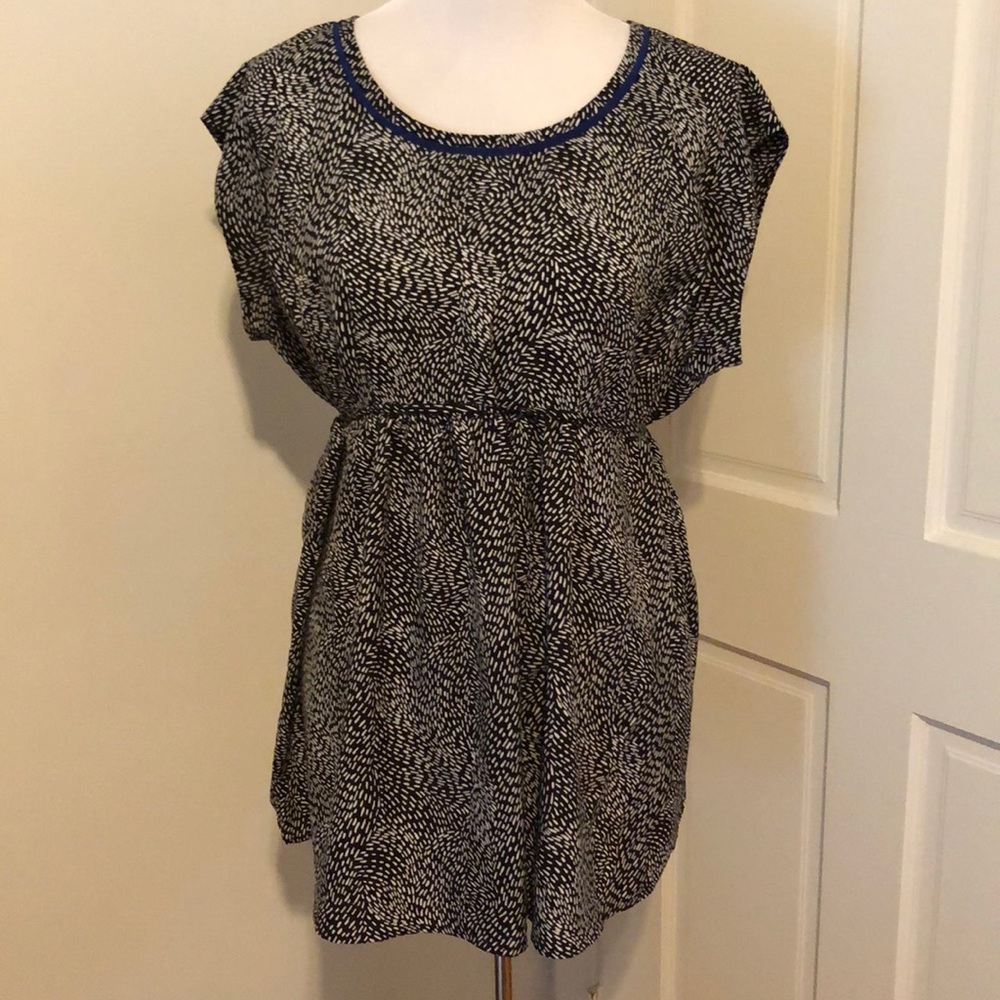 Motherhood Maternity short sleeve blouse